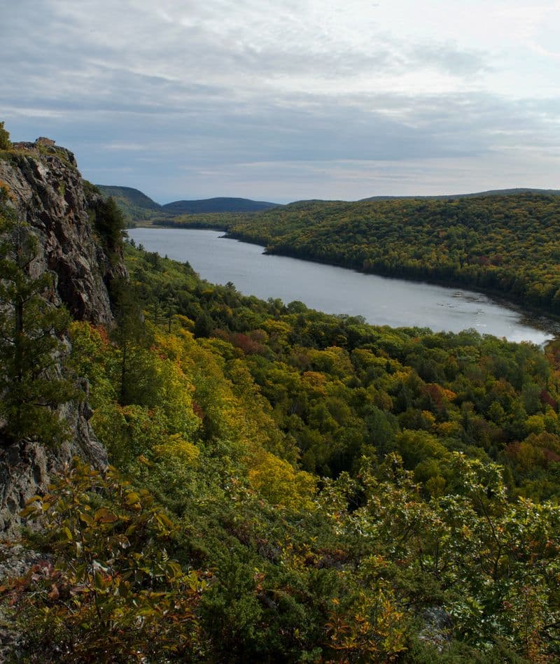 Rattlesnake Point in fall colour