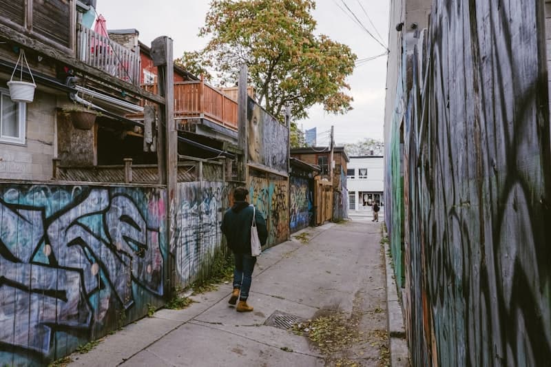 Danforth Avenue, Toronto