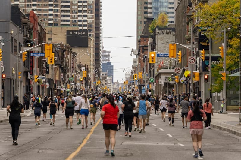 Davisville neighbourhood, Toronto, midtown residential street